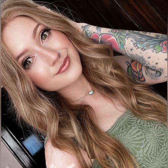 Meet your Posher, Samantha - Picture 3 of 13